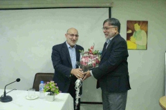 f6eac4cc-d76c-44e9-80f9-441c3def396e